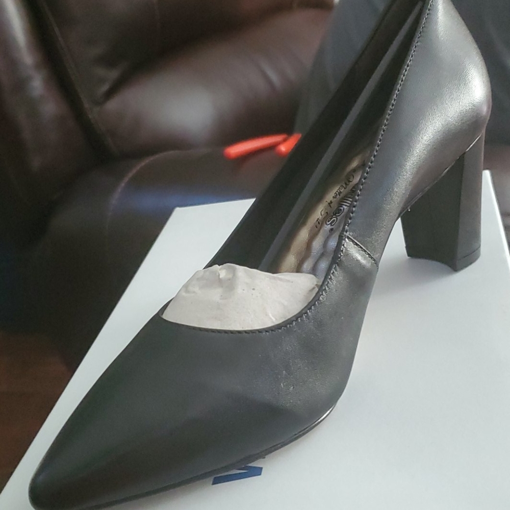Walking Cradles Samantha black leather heel 7.5W